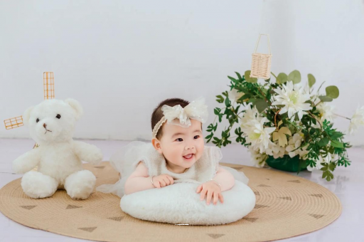 安丘宝宝多大攒肚